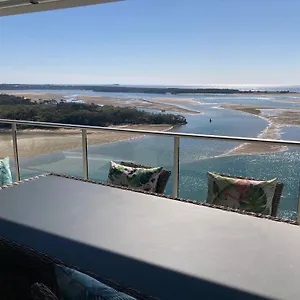 **** Aparthotel Waves Maroochy River Australia
